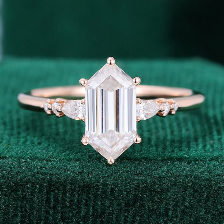 Side Stone Engagement Rings