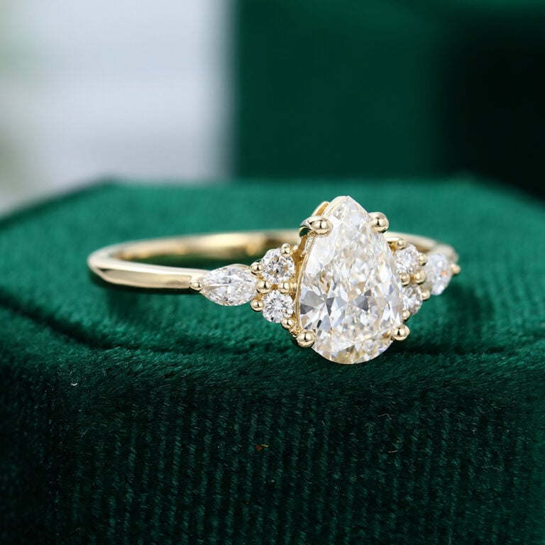 1.5CT Pear Cut Moissanite Classic Side Stone Engagement Ring