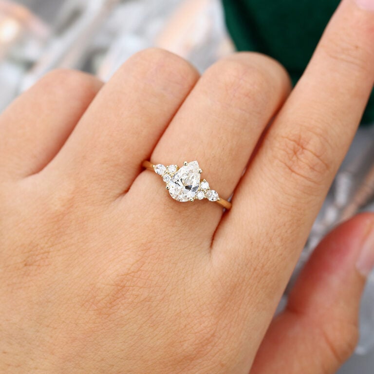 1.5CT Pear Cut Moissanite Classic Side Stone Engagement Ring