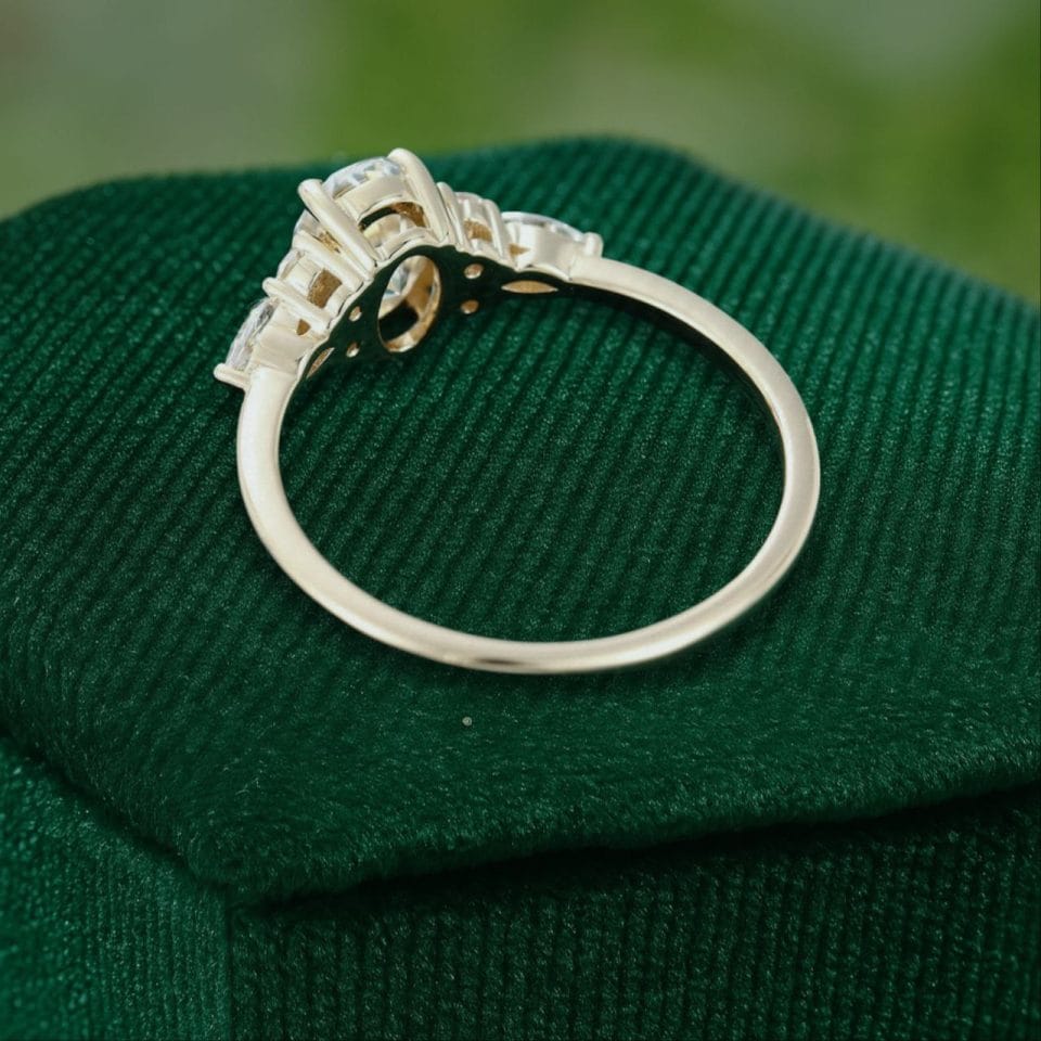 1 Carat Oval Cut Moissanite Engagement Ring with Classic Side Stones (2)