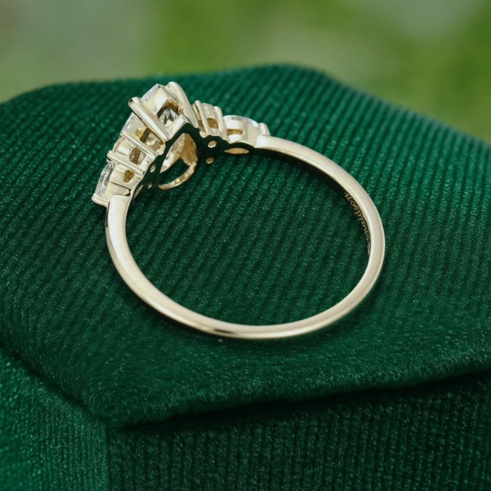 1.5CT Pear Cut Moissanite Classic Side Stone Engagement Ring — Timeless Brilliance with Modern Grace (4)