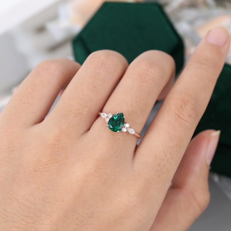 Classic Pear Cut Emerald Engagement Ring with Side Stones (2)