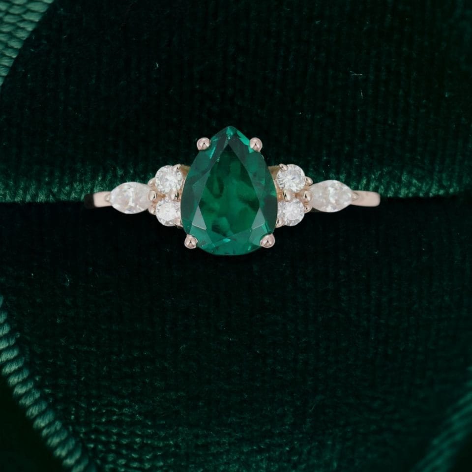 Classic Pear Cut Emerald Engagement Ring with Side Stones (5)
