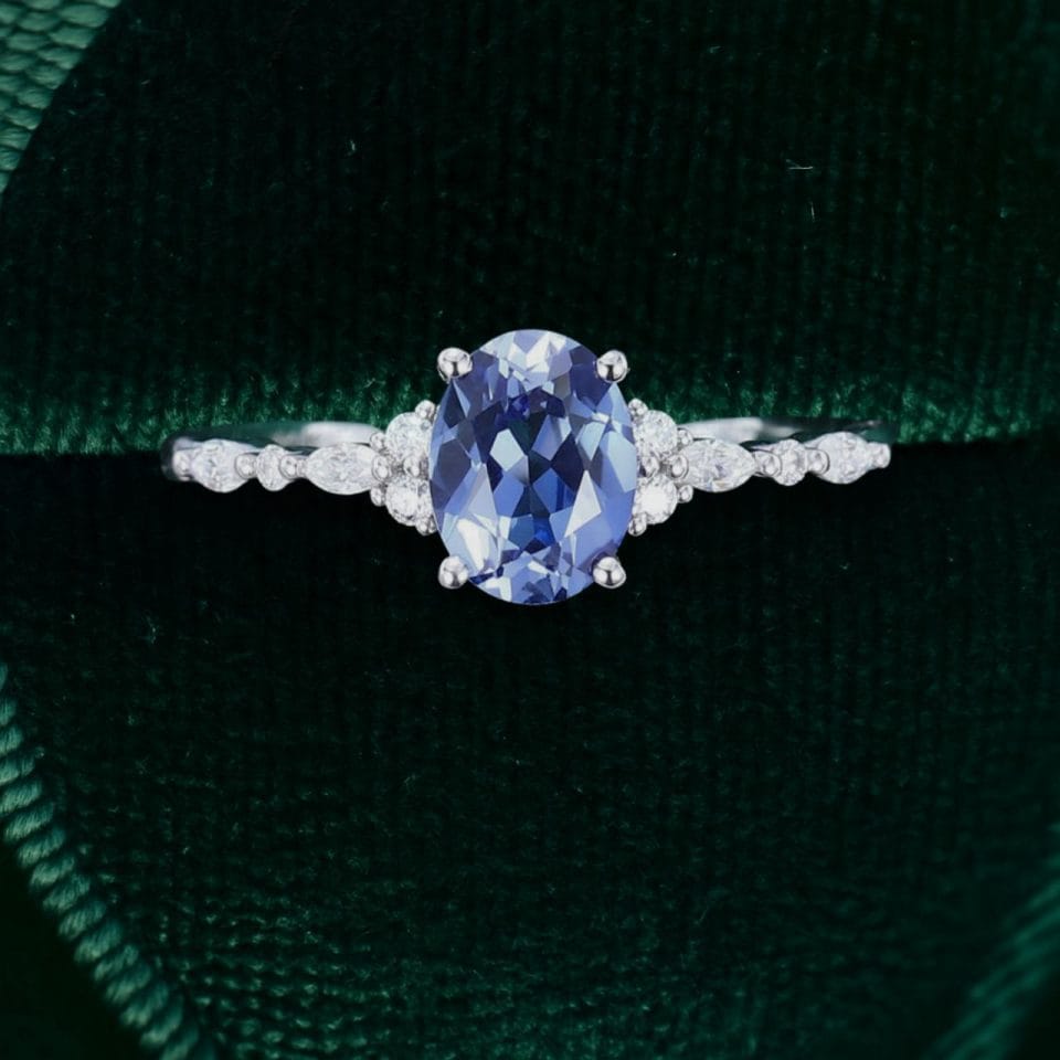 Elegant Cornflower Sapphire and Moissanite Engagement Ring – Oval Cut Design (3)