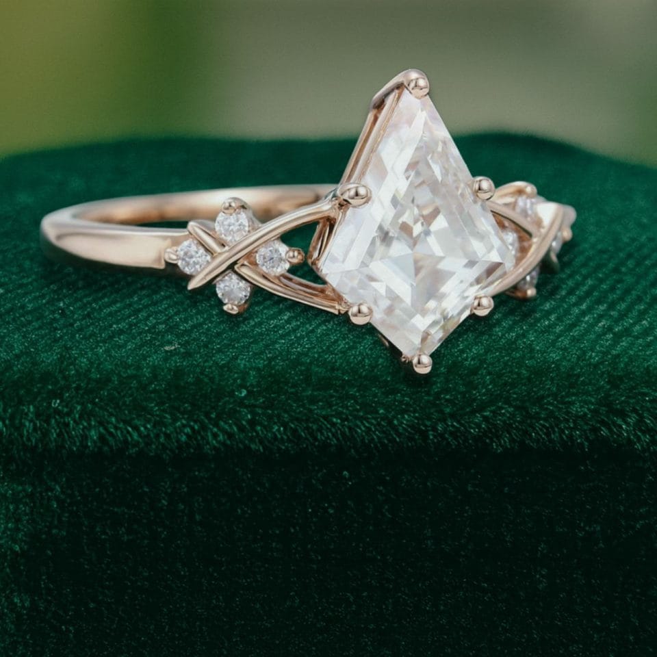 Elegant Kite Cut Moissanite Bridal Ring with Twisting Diamond Accents (4)
