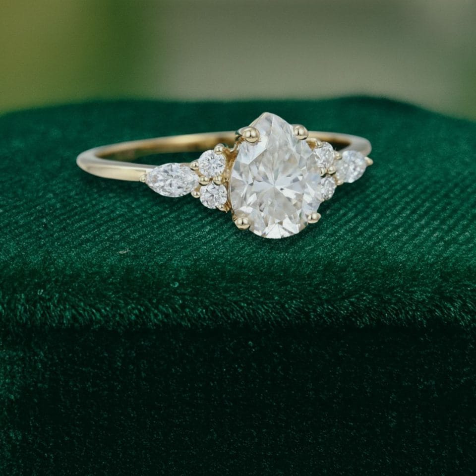 Elegant Pear Cut Moissanite Ring with Dazzling Side Accents (3)