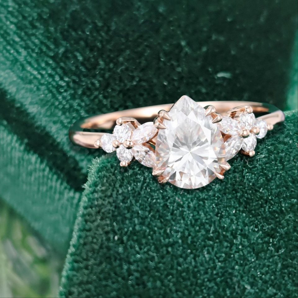 Elegant Pear Shaped Moissanite Engagement Ring Double Claw Setting Design (2)