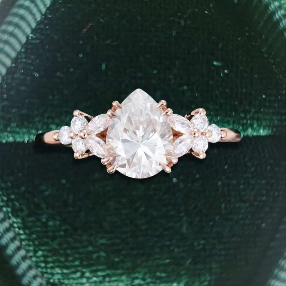 Elegant Pear Shaped Moissanite Engagement Ring Double Claw Setting Design (3)