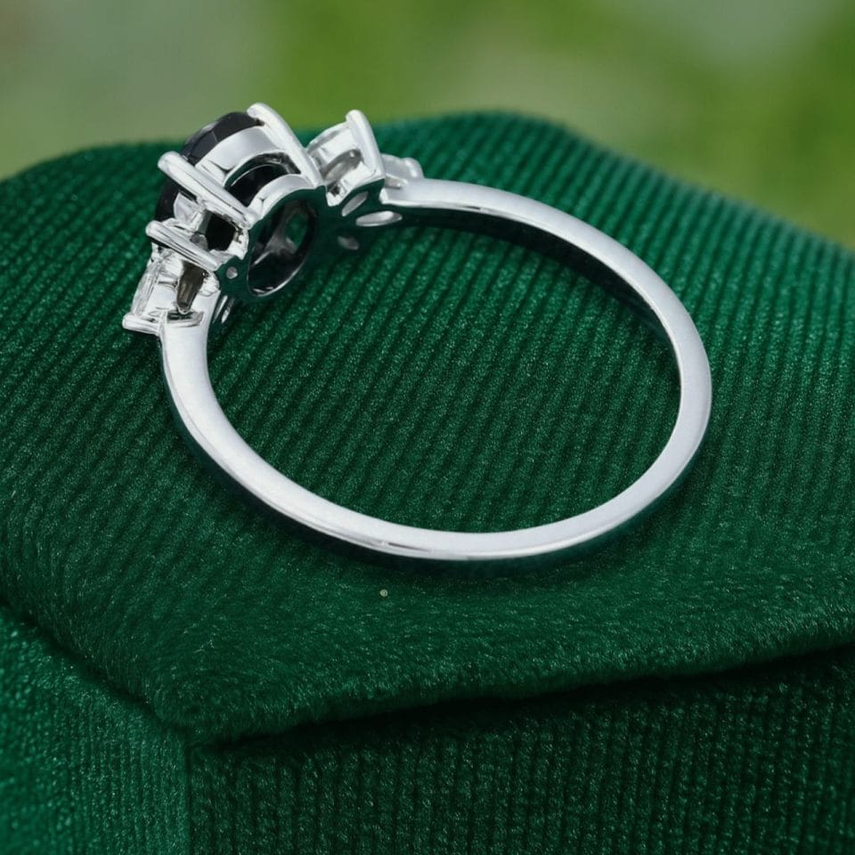 Elegant Sterling Silver Oval Black Onyx Ring – Engagement (5)