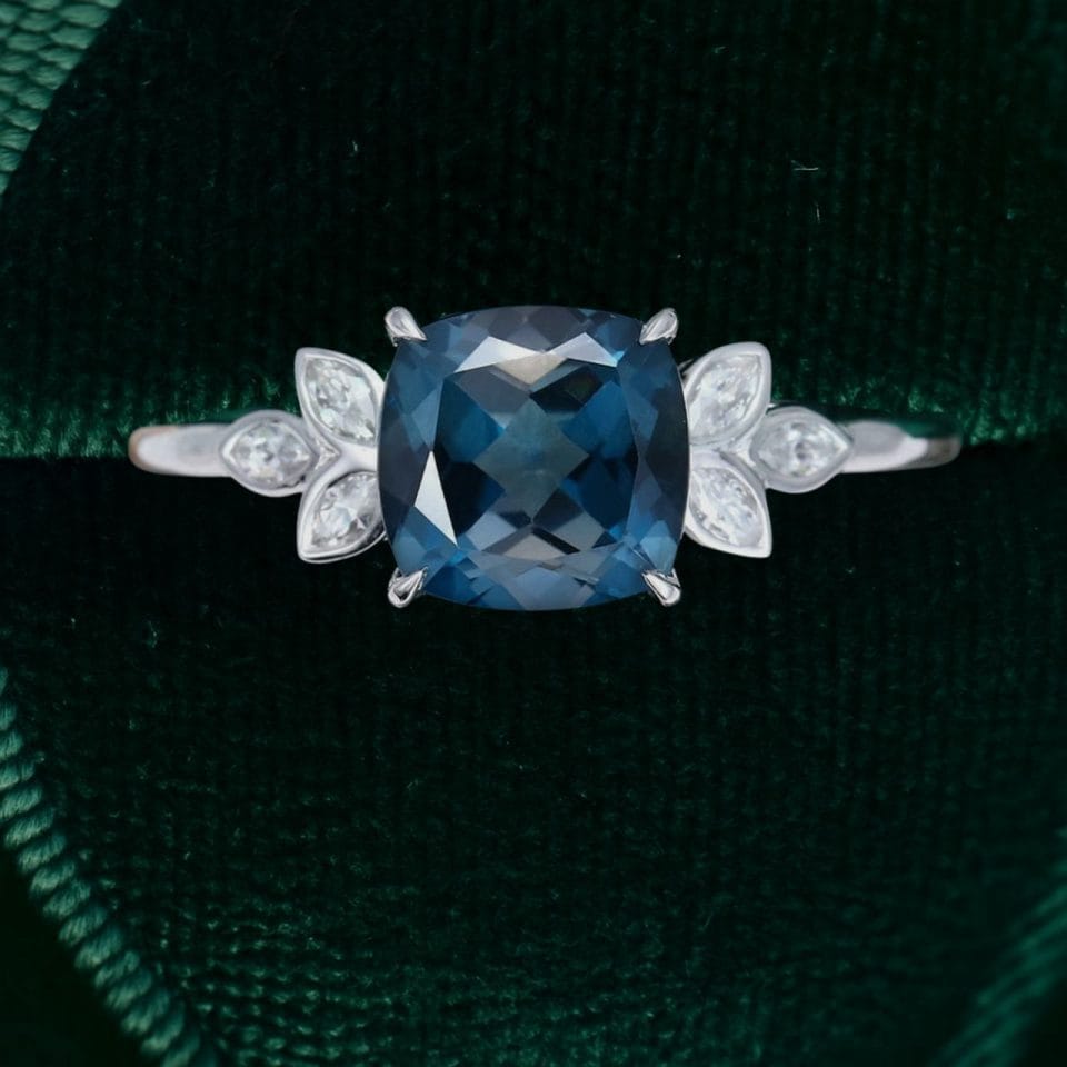 London Blue Topaz Cushion Cut Engagement Ring – White Gold (4)