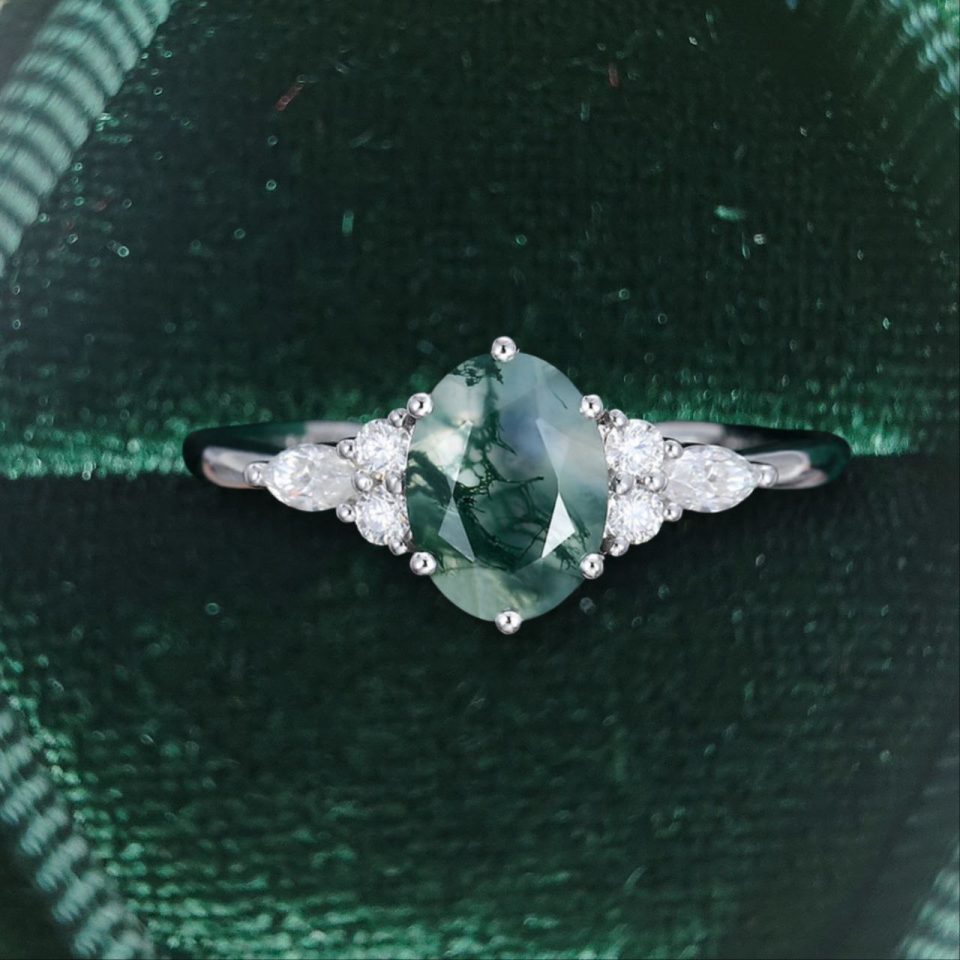 Oval Cut Moss Agate Promise Ring for Women with Elegant Side Stones (3)