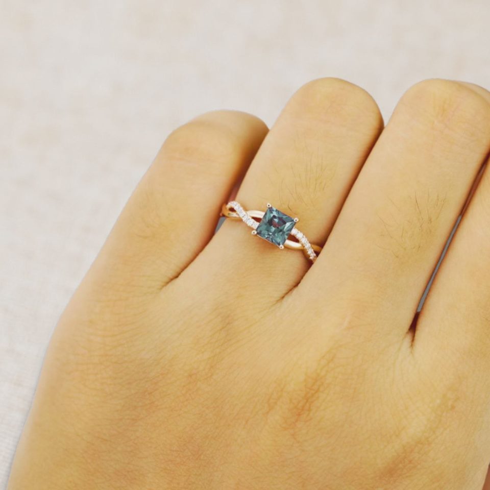 Princess Cut Alexandrite Engagement Ring with Luxurious Crossover Band Detail (2)