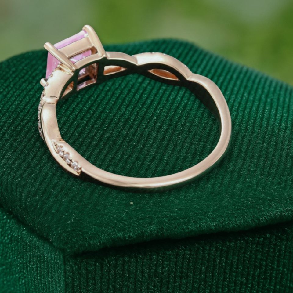 Radiant Princess Cut Pink Opal Ring – A Modern Symbol of Romance (6)