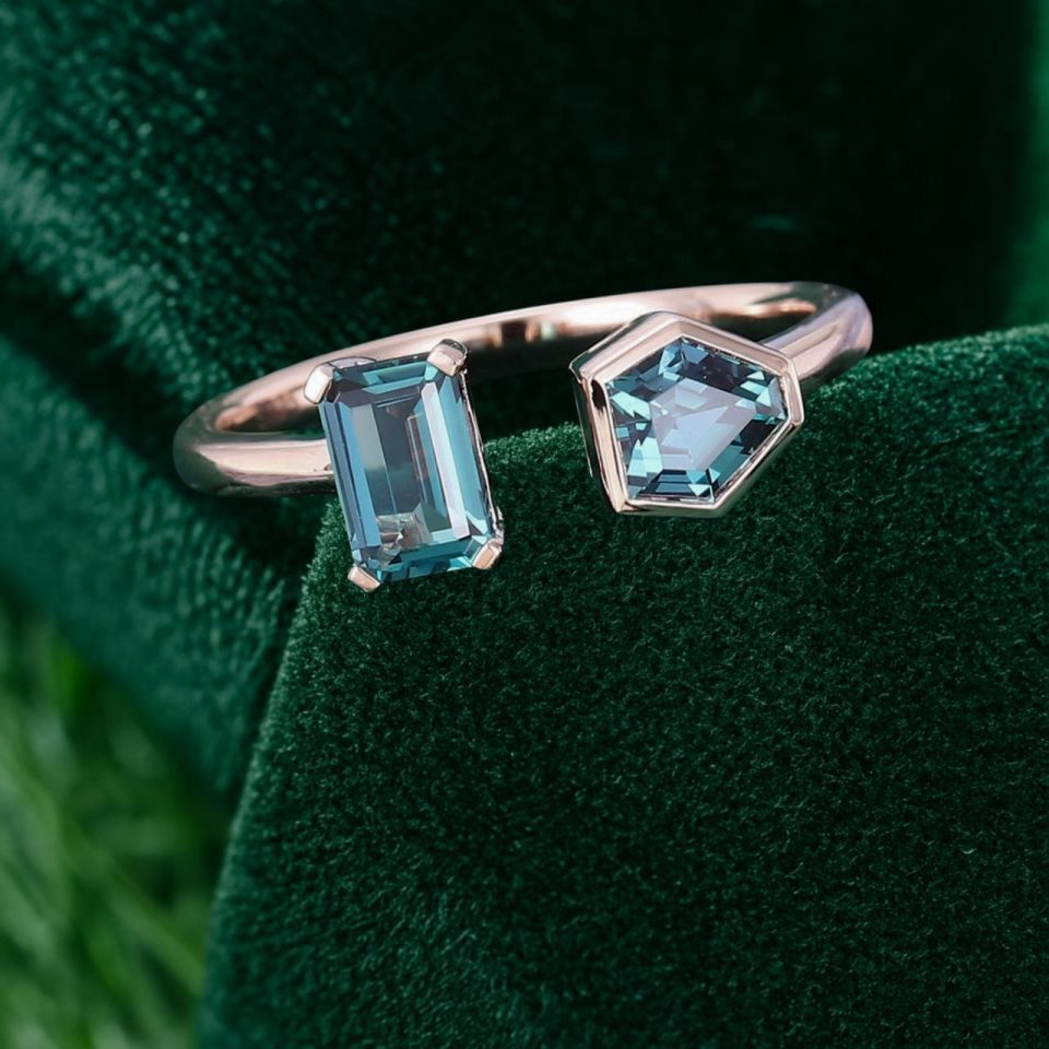 Alexandrite Two-Stone Open Ring in Emerald & Shield Cuts (5)