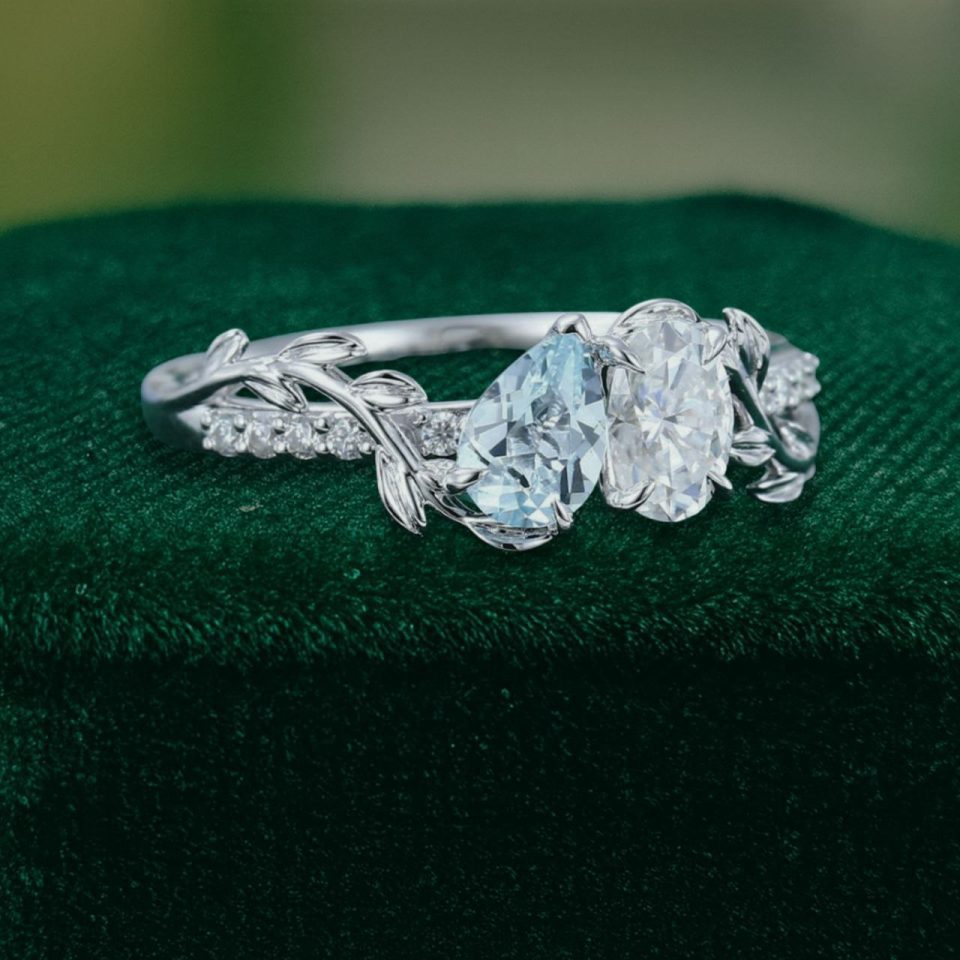 Nature’s Elegance Toi et Moi Ring with Aquamarine and Moissanite (4)