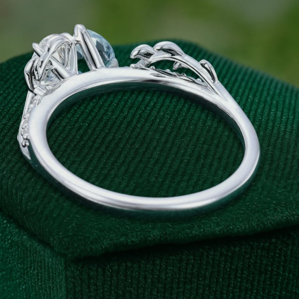 Nature’s Elegance Toi et Moi Ring with Aquamarine and Moissanite (6)