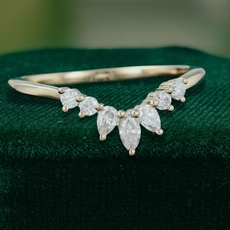 Delicate Tiara Moissanite Curved Stacking Wedding Band (3)