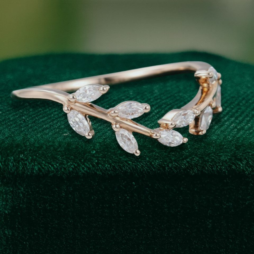 Elegant Marquise Moissanite Curved Wedding Band Featuring Leaf Accents (2)