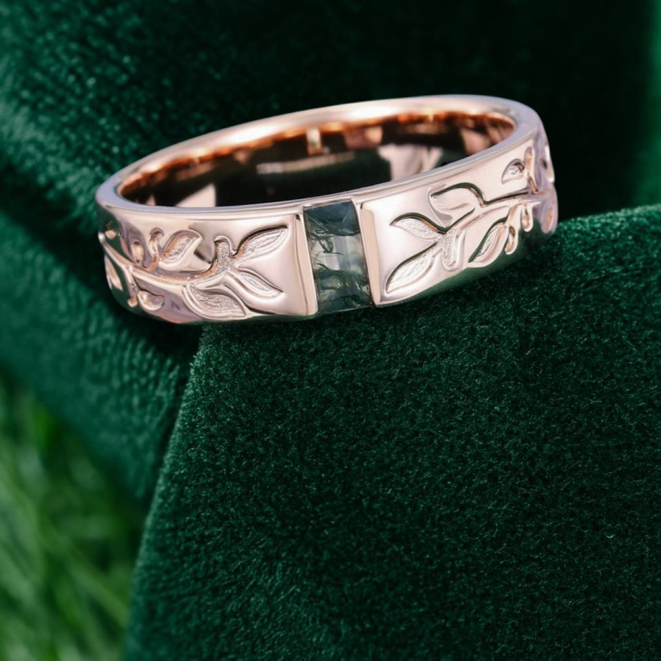 Leaf-Etched Gender-Neutral Wedding Band with Baguette-Cut Moss Agate (1)