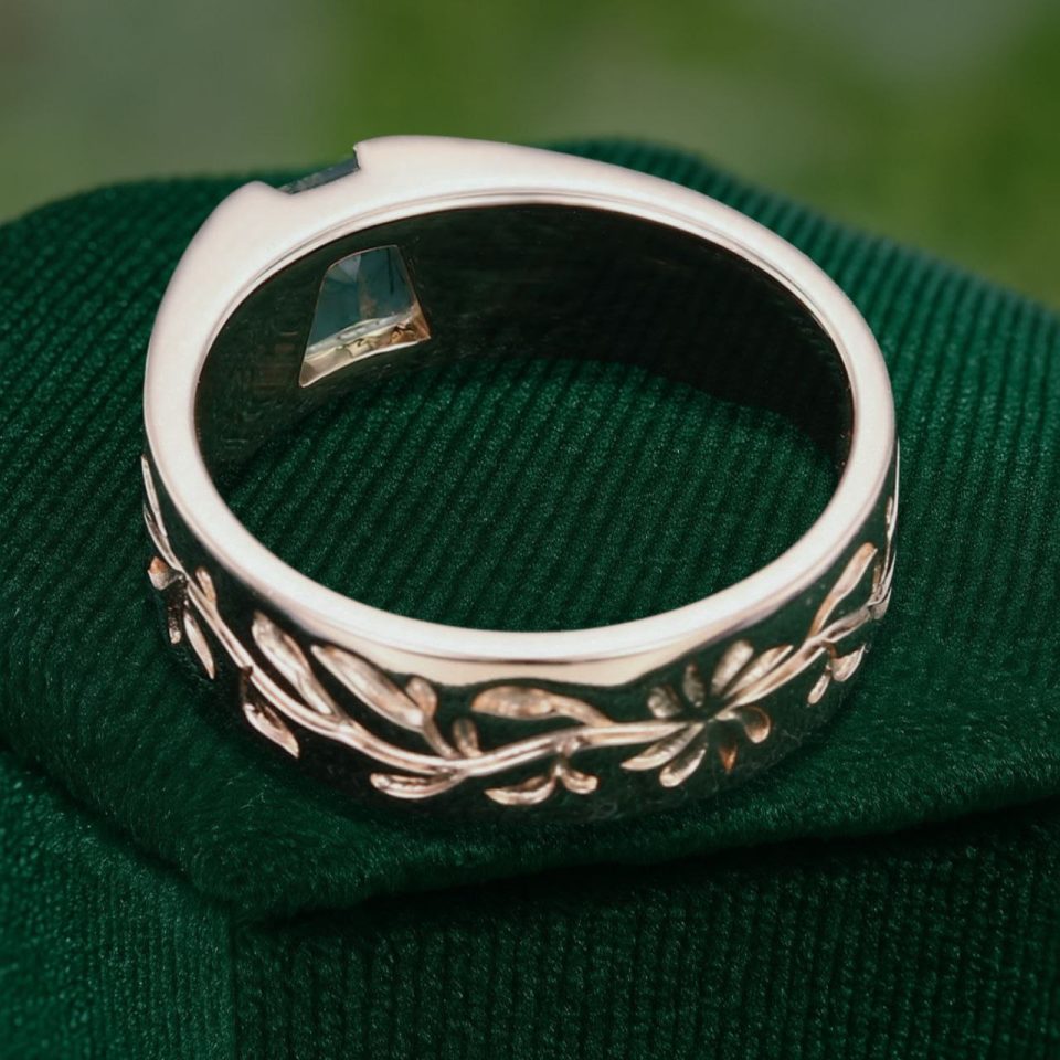 Leaf-Etched Gender-Neutral Wedding Band with Trapezoid Moss Agate-2