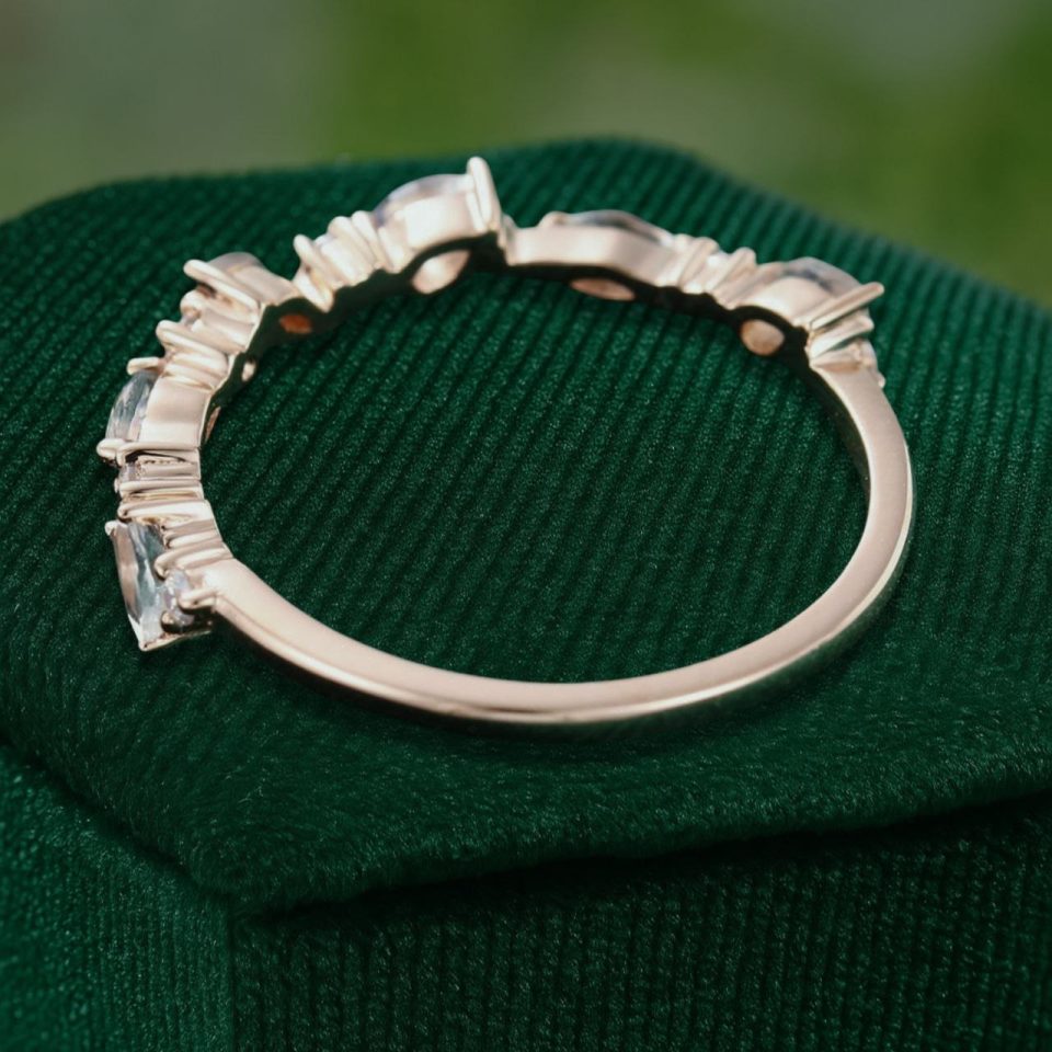 Pear-Shaped Moonstone Wedding Band in Rose Gold – Promise Gift (5)