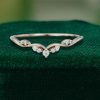 Snowdrift Snowfall-Inspired Curved Moissanite Band (2)