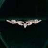 Snowdrift Snowfall-Inspired Curved Moissanite Band (4)