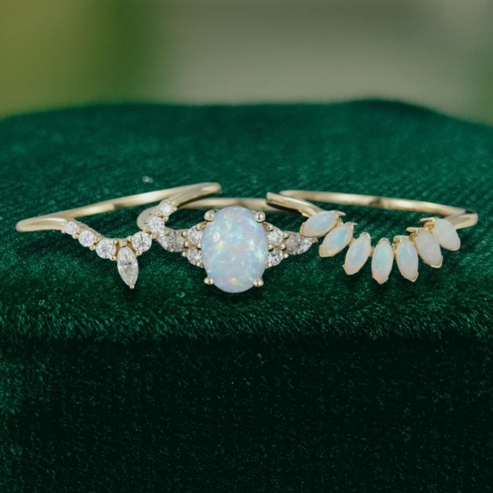 3PCS Oval-Cut Natural Opal Cluster Engagement Ring Set with Moissanite Accents (3)