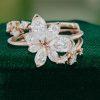Asymmetric Floral Cluster Bridal Ring Set with Pear-Shaped Moissanite (3)
