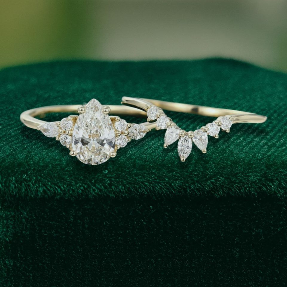 Pear-Cut 1.5 Carat Moissanite Engagement & Wedding Ring Set – Yellow Gold (4)