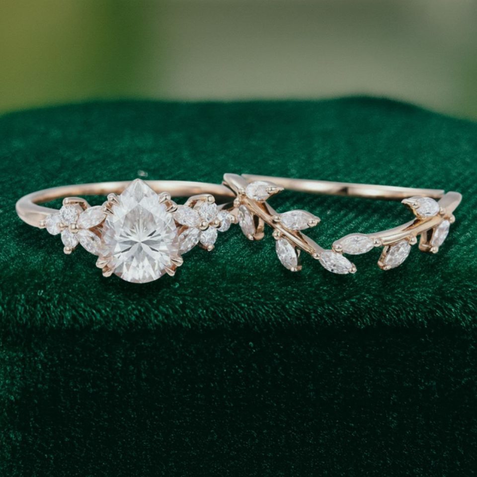 Pear-Cut Moissanite Engagement Ring Set with Nature-Inspired Design (3)