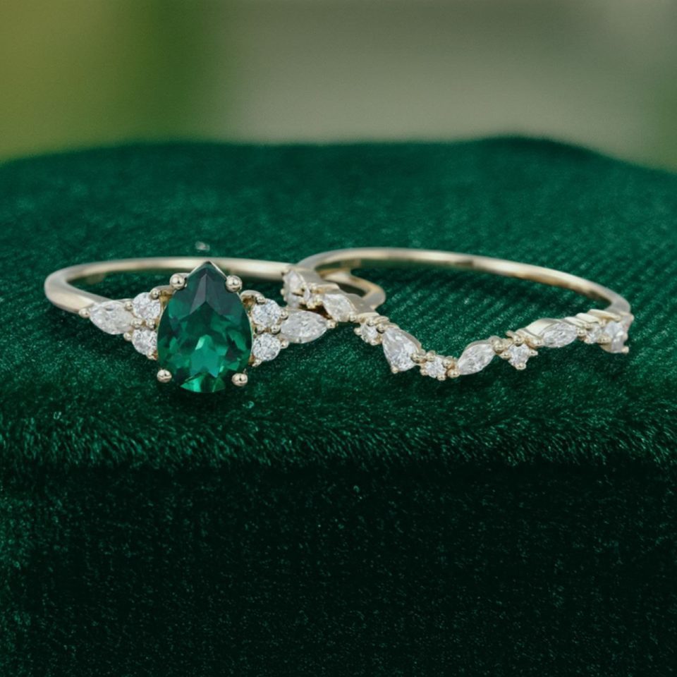Pear-Shaped Lab Emerald Engagement Ring – Unique Bridal Wedding Set (3)