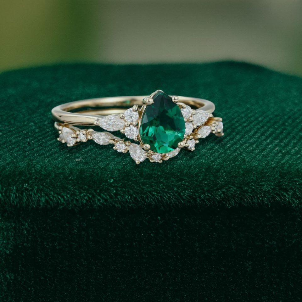 Pear-Shaped Lab Emerald Engagement Ring – Unique Bridal Wedding Set (4)