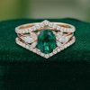 Rose Gold 6×8 mm Oval-Cut Lab Emerald Bridal Ring Set (2)