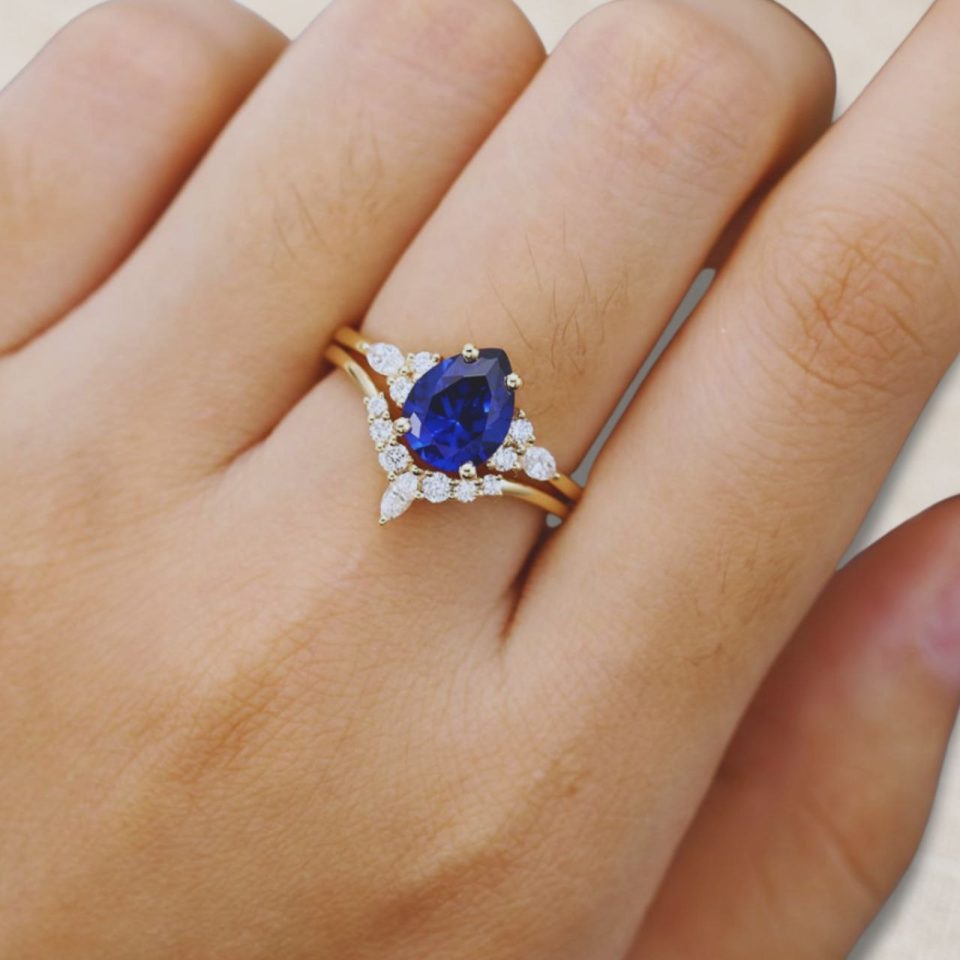 Sapphire And Moissanite Engagement Ring Set (1)