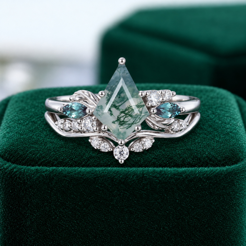 Kite-Cut Moss Agate Engagement & Wedding Ring Set – Cluster Design