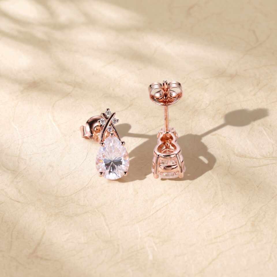 Moissanite Criss Cross Earrings with Pear Cut Gemstones (1)