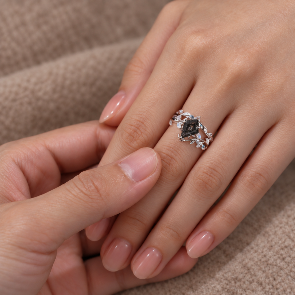 Nature-Inspired Bridal Ring Set with Kite-Cut Black Rutilated Quartz (1)