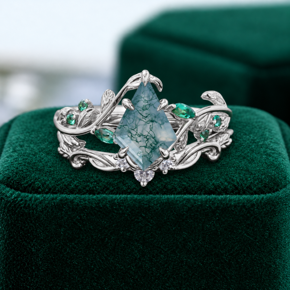 Nature-Inspired Kite-Cut Moss Agate Bridal Ring Set with Leaf Motif (1)