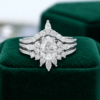 Pear-Cut Moissanite 3PCS Engagement & Wedding Ring Set (6)