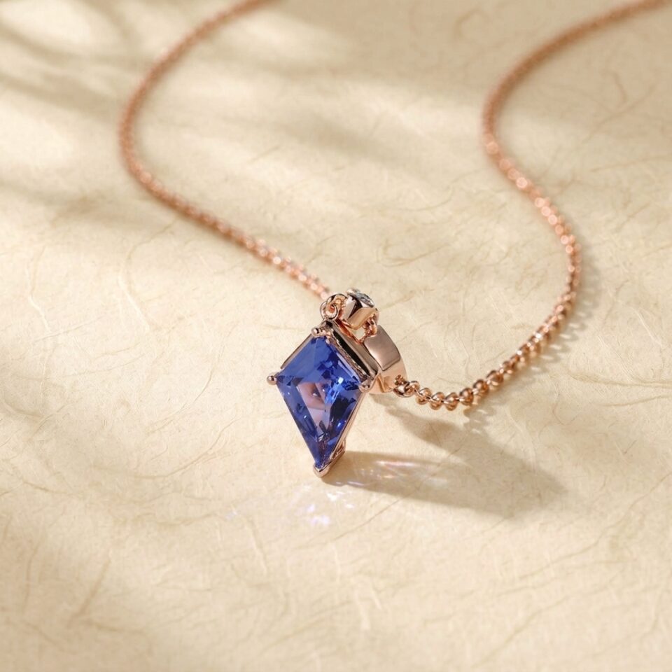 Unique Cornflower Sapphire Pendant Necklace with Kite Cut Stone and Cable Chain3