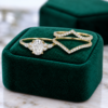 Vintage Oval-Cut Moissanite Double Band Bridal Ring Set (1)
